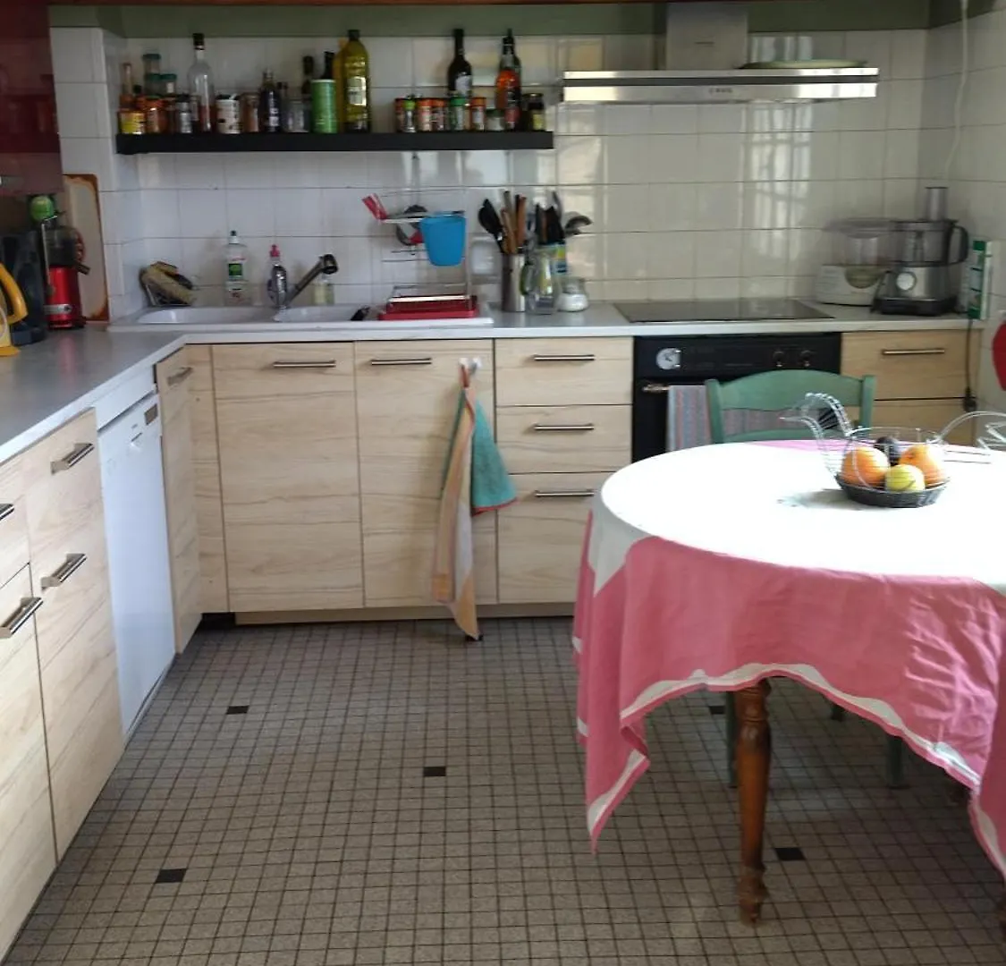 Homestay La Maison Du Bonheur Velleron